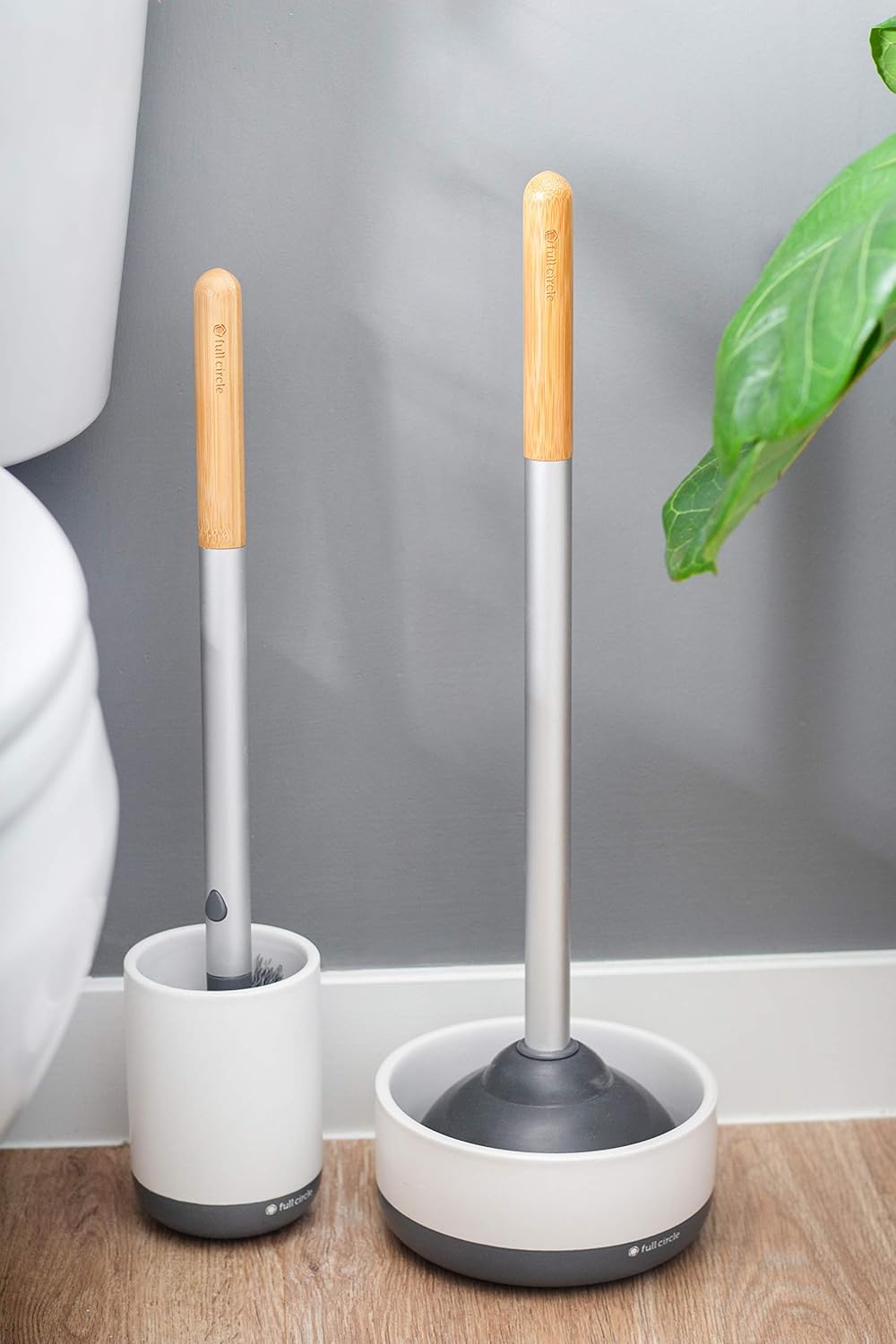 Full Circle Scrub Queen, Toilet Brush with Replaceable Head, White: Kitchen & Dining