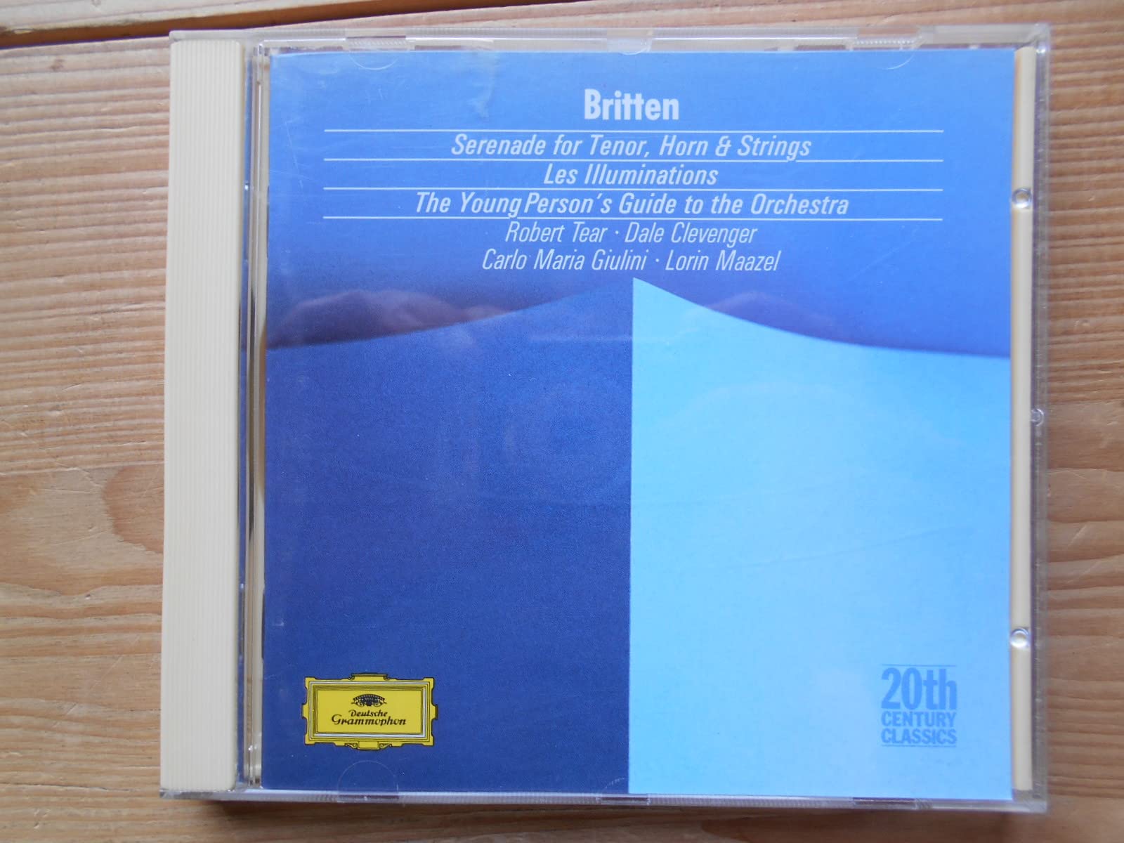 Britten: Serenade; Les Illuminations; Young