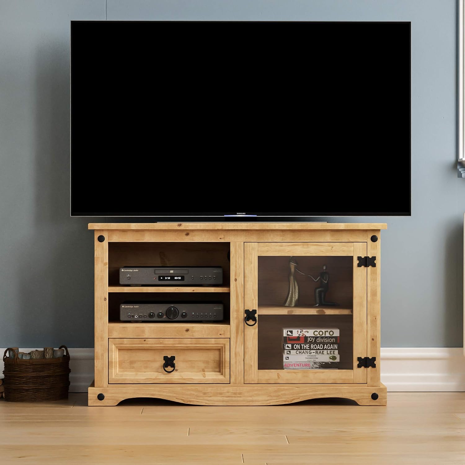 Vida Designs Entertainment Cabinet, TV Stand, Solid Pine Wood, 58cm H x 105.5cm W x 44.5cm D - Image 3