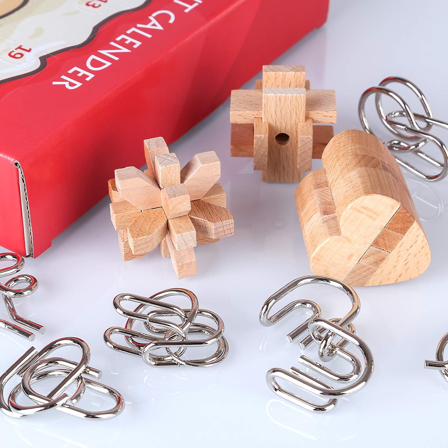 Calendario Avvento Rompicapo 2025 - 24 Puzzle Metalloe Legno Per Natale