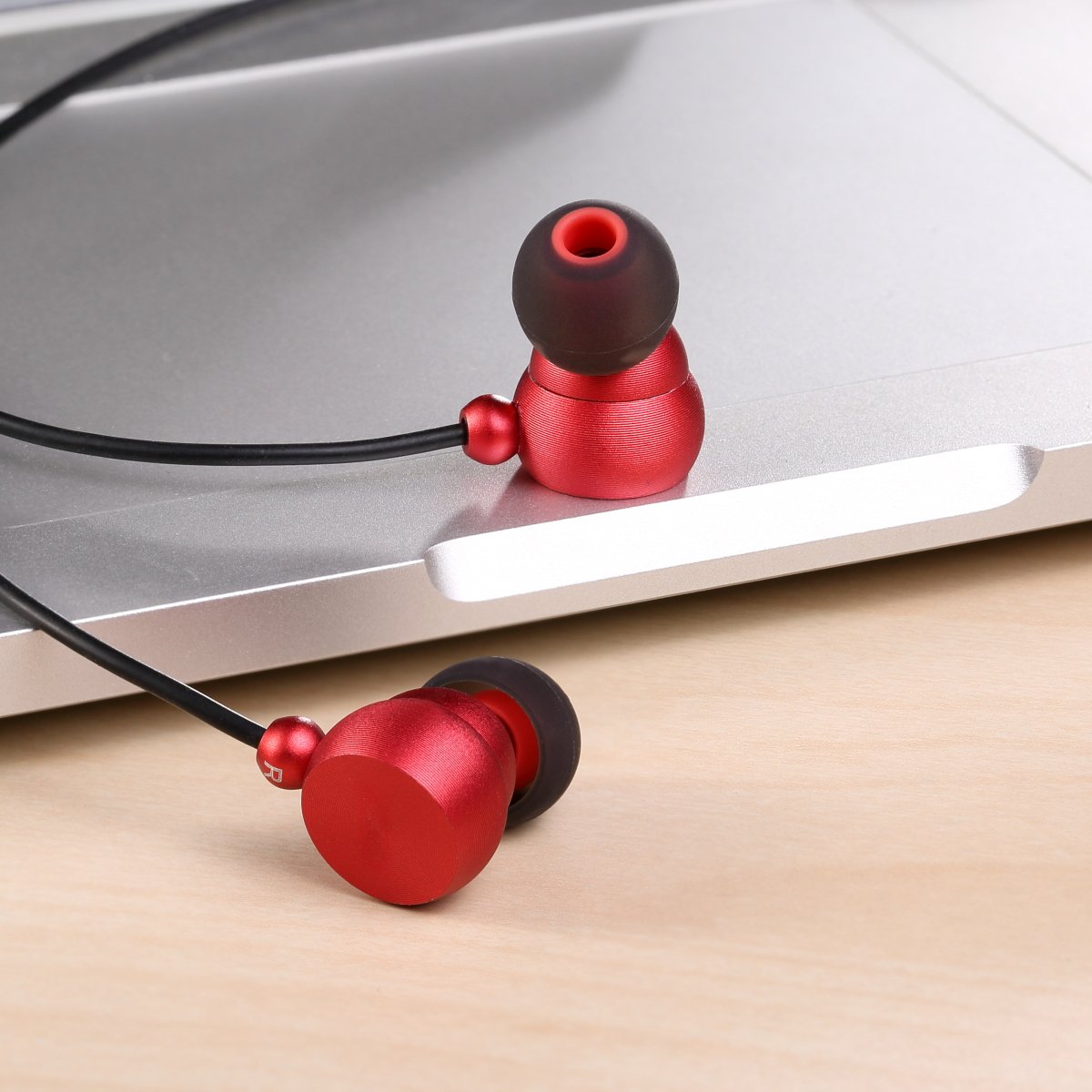 Kaavi Wired Earbuds,In-ear Metal Headphones Heavy Bass Stereo Earphones with Remote and Mic for Apple iPhone and Android Cellphone 3.5mm ,Red