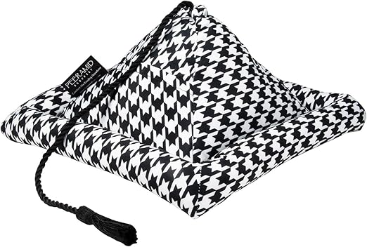 Amazon Com Hog Wild Peeramid Bookrest Soft Pillow Book Holder For