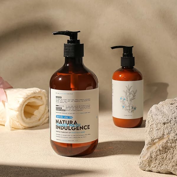 ROMIIE ZOI NATURAL HAND & BODY LOTION BOTANICAL TOUCH – ETHEREAL BLEND OF WHITE TEA & BERRY – 236 ML / 8 FL OZ