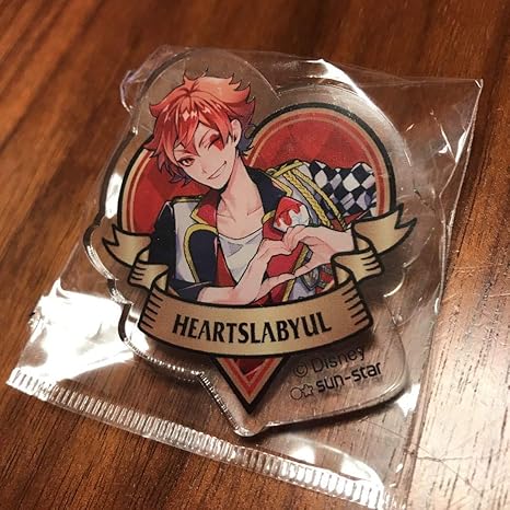 Amazon ツイステ アクリル バッチ エース ツイステッドワンダーランドランド グッズ おもちゃ ホビー