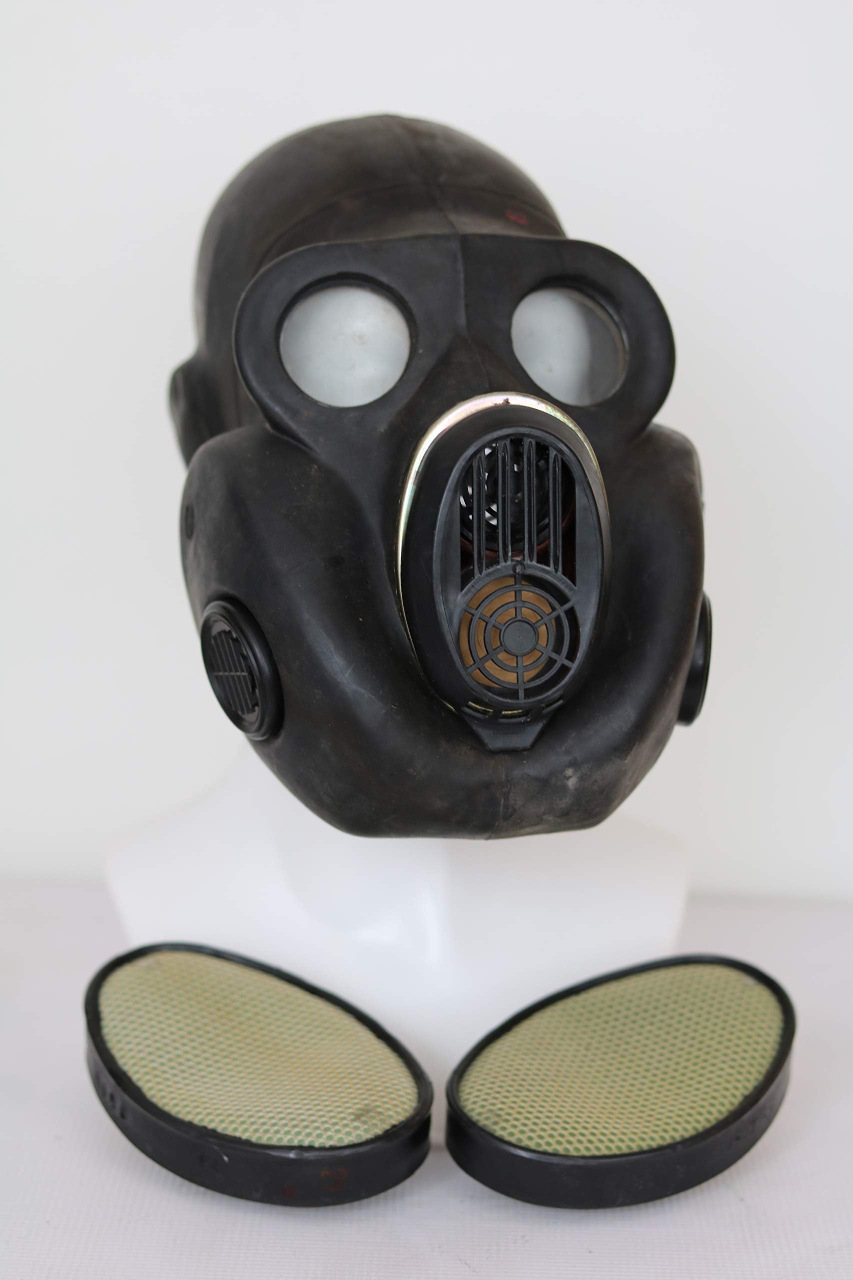 OldShop Gas Mask Pbf (eo-19) Set - Soviet Russian Military Gasmask REPLICA Collectable Item Set W/Mask & Filter - Authentic Look Several (Black - S) (M, Black)