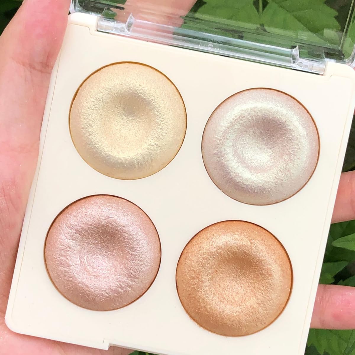 KARLOR Highlighter Palette, 4 Colours Highlighter Powder Highlighter Make Up Mother of Pearl Diamond Mushroom Delicate Distributable Highly Pigmented Highlighter Glitter Shimmer Powder Face Eyes Nose