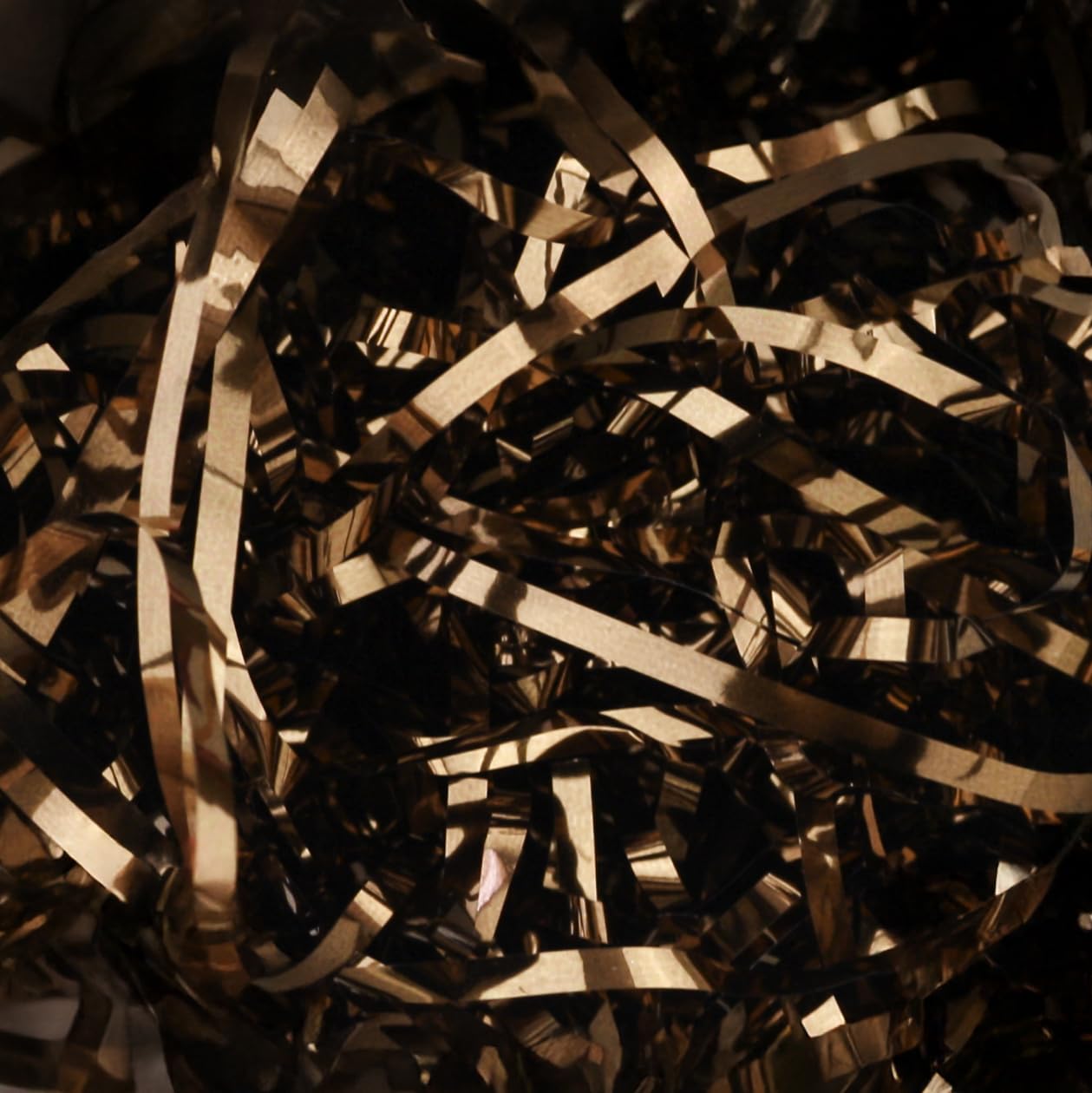 Emartbuy Metallic Copper Metallic Tinsel Foil Shredded Paper Filler – Decorative Crinkle Cut Shreds for Gift Boxes, Hampers, Baskets & Packaging – Lightweight & Reusable – Approx 100 Grams