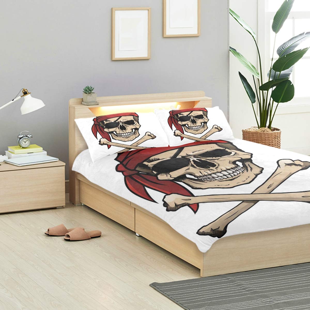 MIGAGA Duvet Cover Set, Pirate Skull Crossbones Known Jolly Roger, Decorative 3 Piece Bedding Sets with 2 Pillow Shams King Size