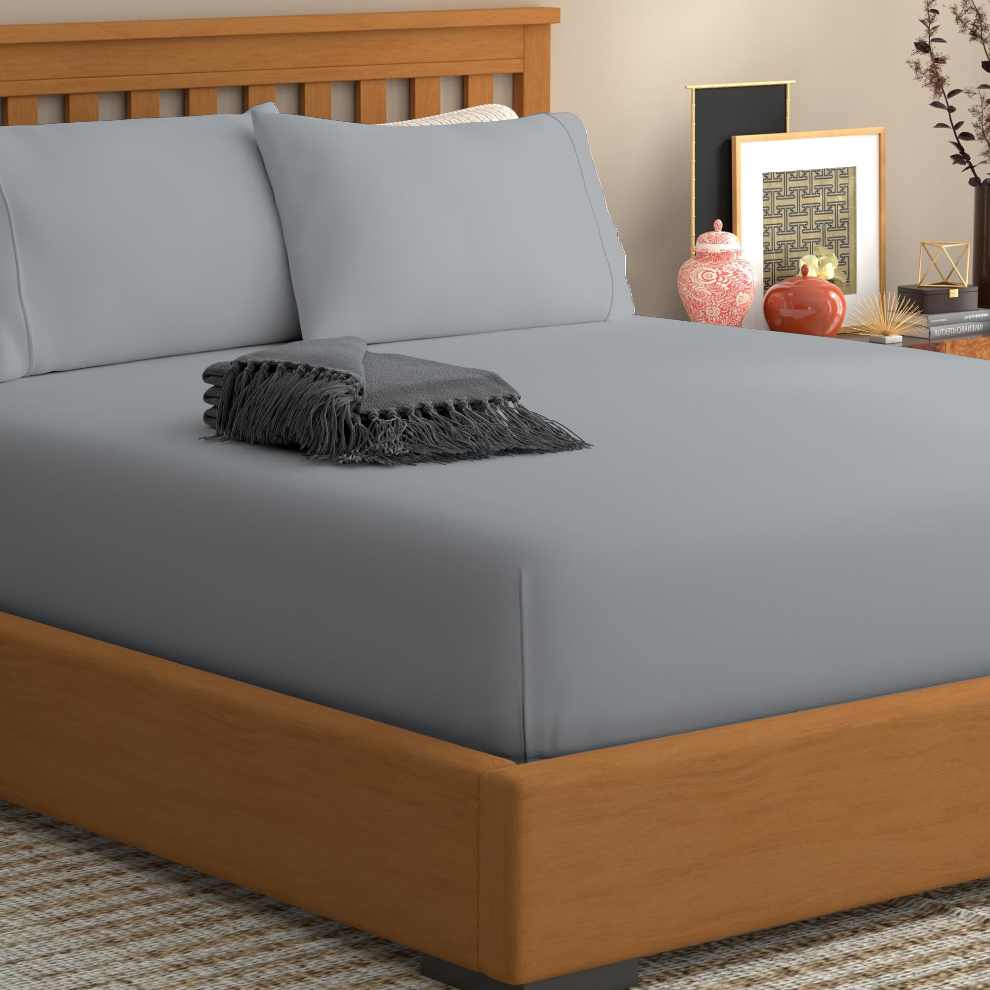 The Cotton Exchange Manchester Premium 300 Thread Count Single Fitted Sheet with Deep Pockets - 100% Cotton - Soft & Silky - Sateen Weave Sheets - Elastic Fitted Sheet Single Bed - Light Grey