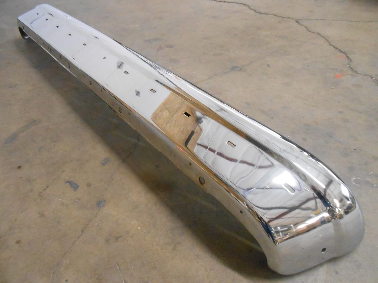 Ford NOS New OEM E150 E250 E350 Rear Chrome Bumper Bare