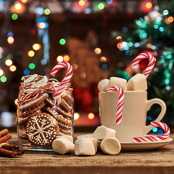 FRUIDLES CHRISTMAS CANDY CANES MINI’S SUCKERS, PEPPERMINT FLAVOR, INDIVIDUALLY WRAPPED, 2″ INCH, NET WT 4.42OZ (125G) (50-PACK)