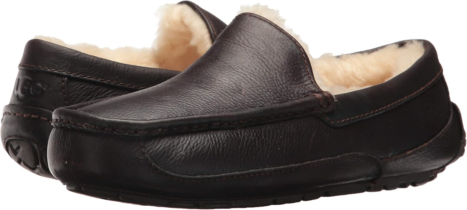  | UGG Men's Ascot Slipper | Slippers