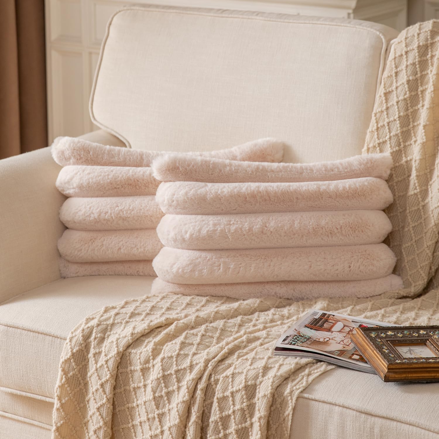 YAERTUN Set of 2 Beige Striped Decorative Cushion Covers 12x20 Inch 30x50 cm Plush Soft Throw Pillow Case with Velvet Back Faux Rabbit Fur Pillow Covers Sofa Couch Bed Livingroom