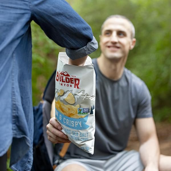 BOULDER CANYON THIN & CRISPY CLASSIC SEA SALT POTATO CHIPS, 6 OZ