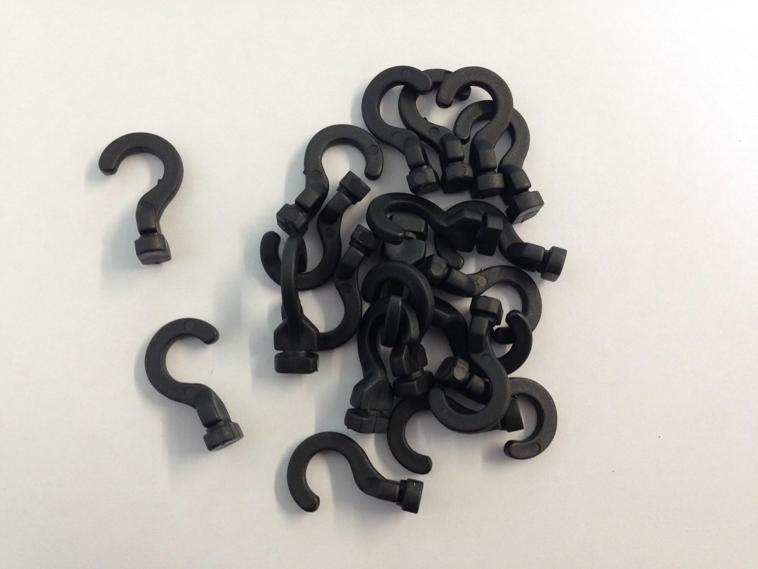 Nutley’s Greenhouse Hooks Pack of 20 (1) BigaMart