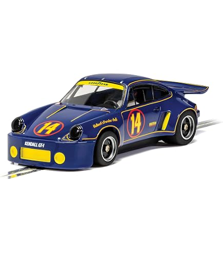 Amazon.com: Scalextric Porsche 911 RSR 3.0 Gulf #31 1:32 Slot Race