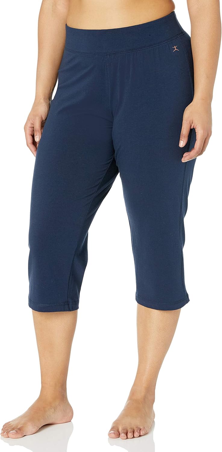 Danskin Women's Sleek Fit Yoga Crop Pant: Clothing