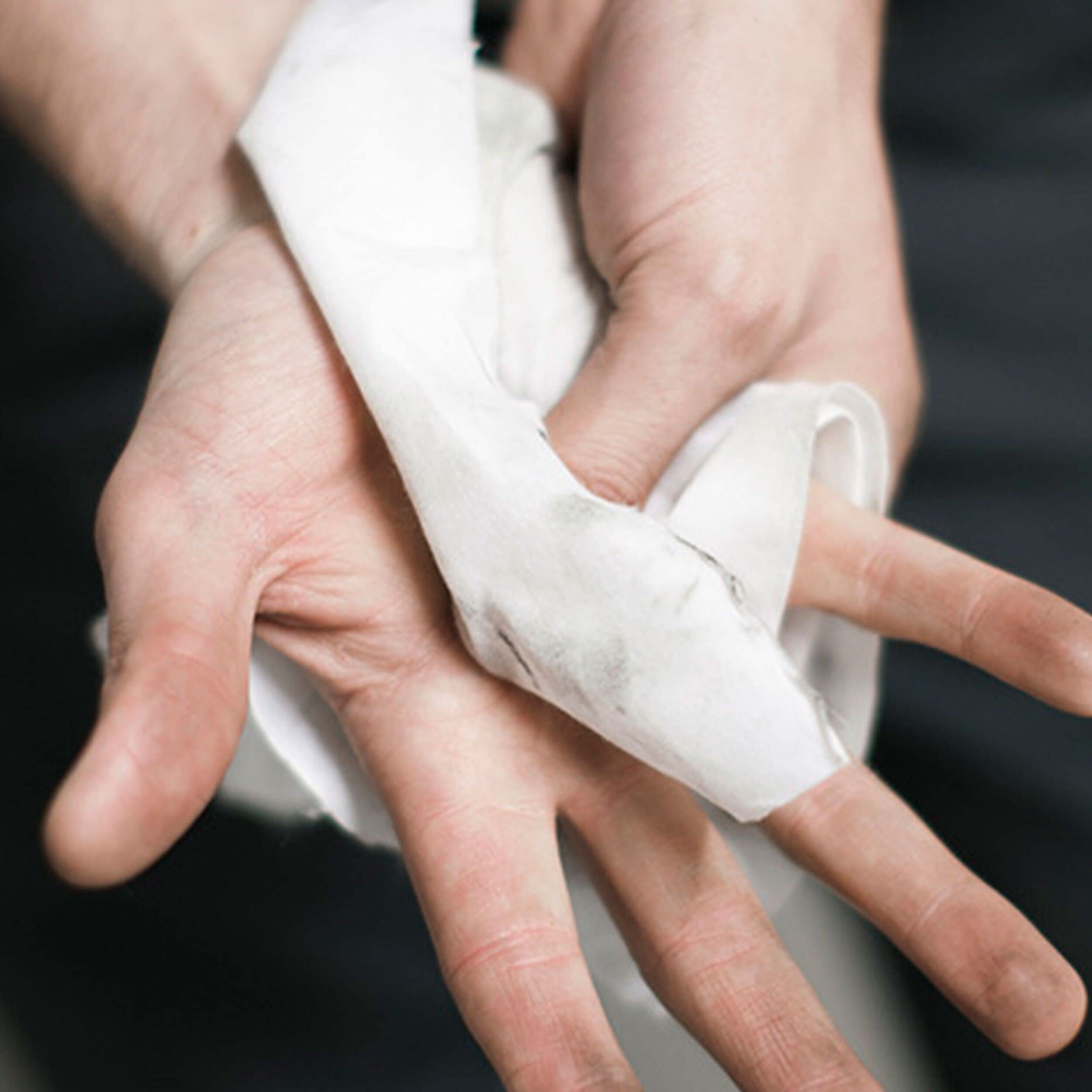 Tork Feuchte Handreinigungstücher im Spendereimer Weiß W14, Ohne Duftstoffe, 4 × 58 Tücher, 190592 6