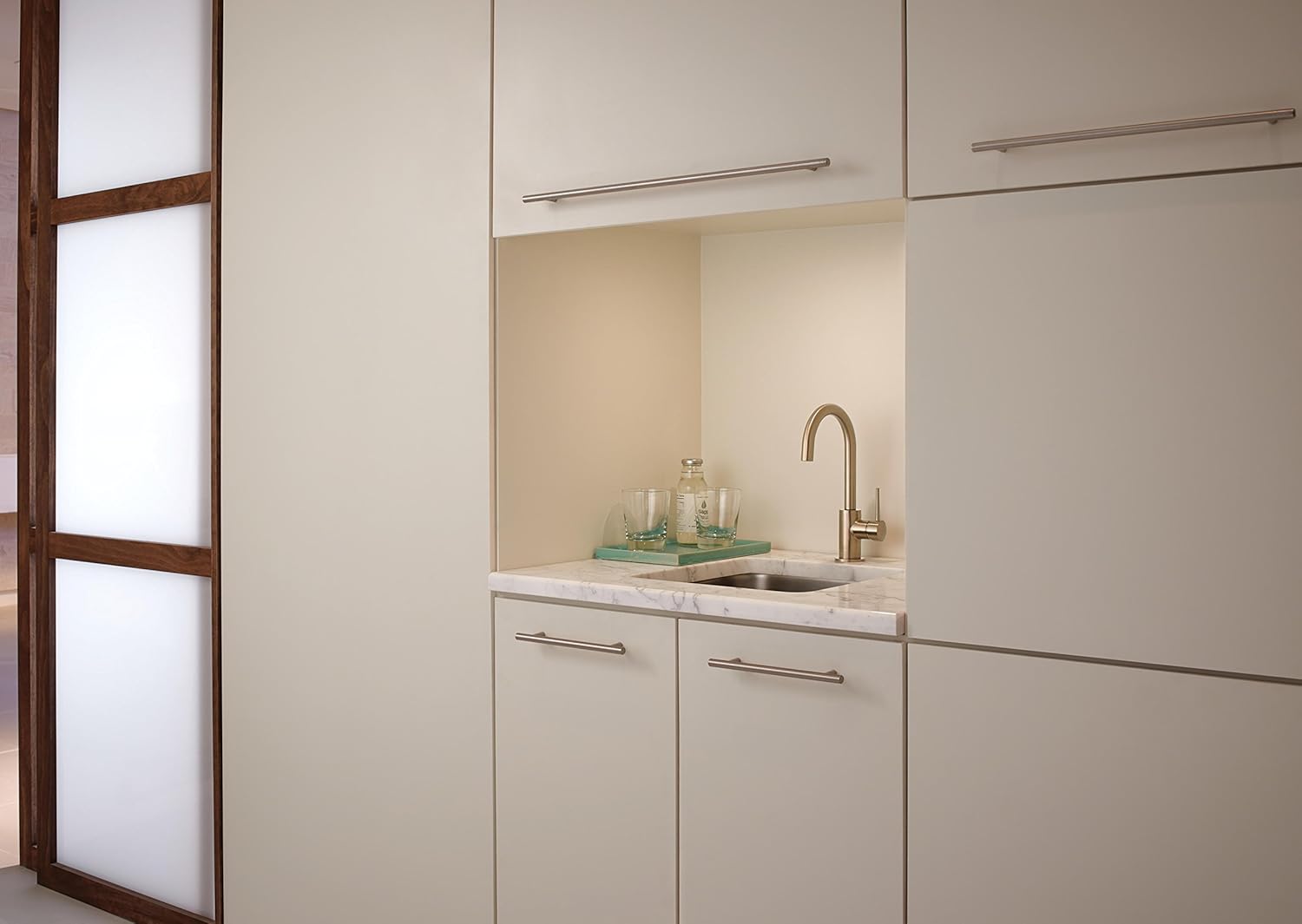 Delta Faucet Trinsic Single-Handle Bar-Prep Kitchen Sink Faucet, Champagne Bronze 1959LF-CZ - - 