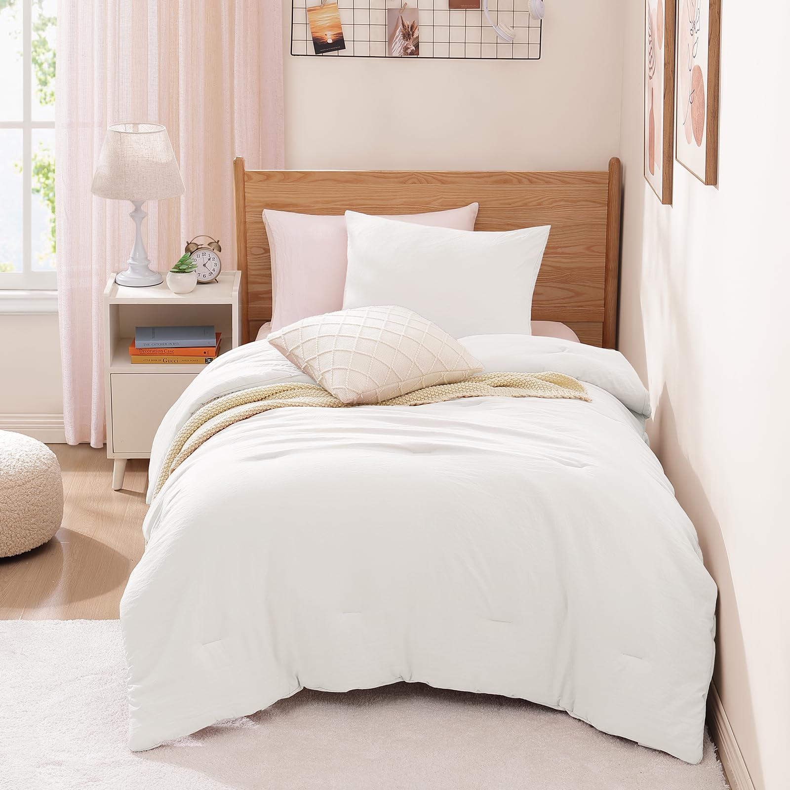 Photo 1 of WRENSONGE Twin/Twin XL Comforter Set for Girls Boys Teens, 1 White Comforter & 1 Pillow Sham, Soft Lightweight Kids Comforter Sets for All Seasons Dorm Bedding