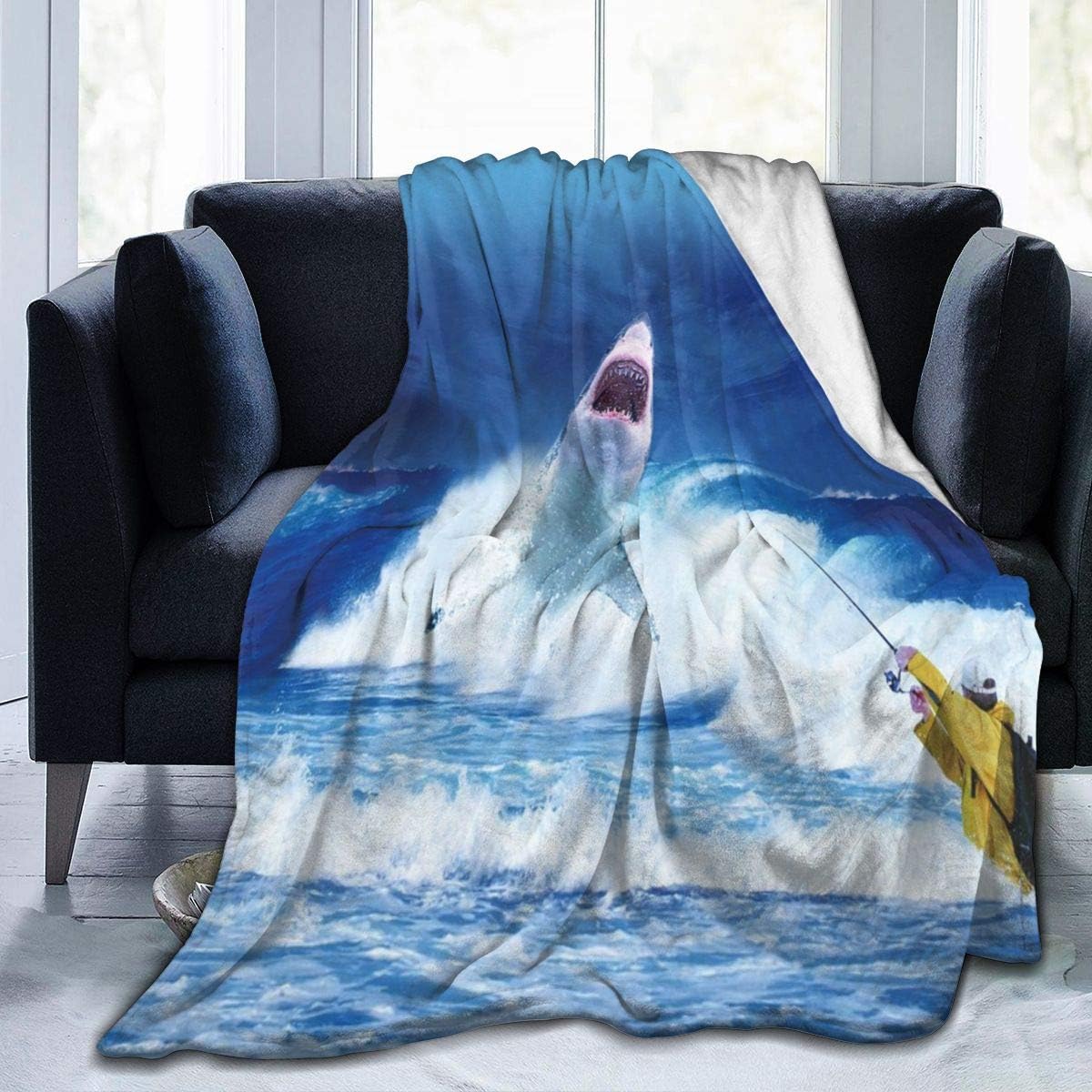 ido Luxury Collection Microplush Flannel Fleece Blanket Shark Attack Human Lightweight All-Season for Fleece Throw Sofa Couch Bed 50"x40"