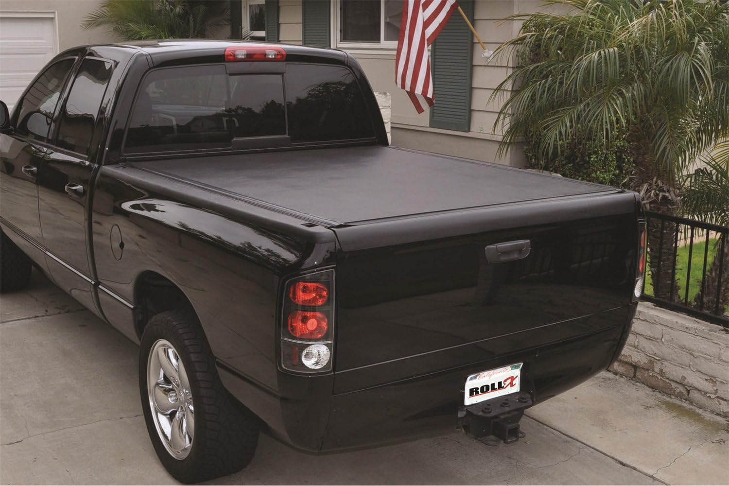 Amazon Com Bak Industries 36213 Roll X Tonneau Cover For Dodge Ram Automotive