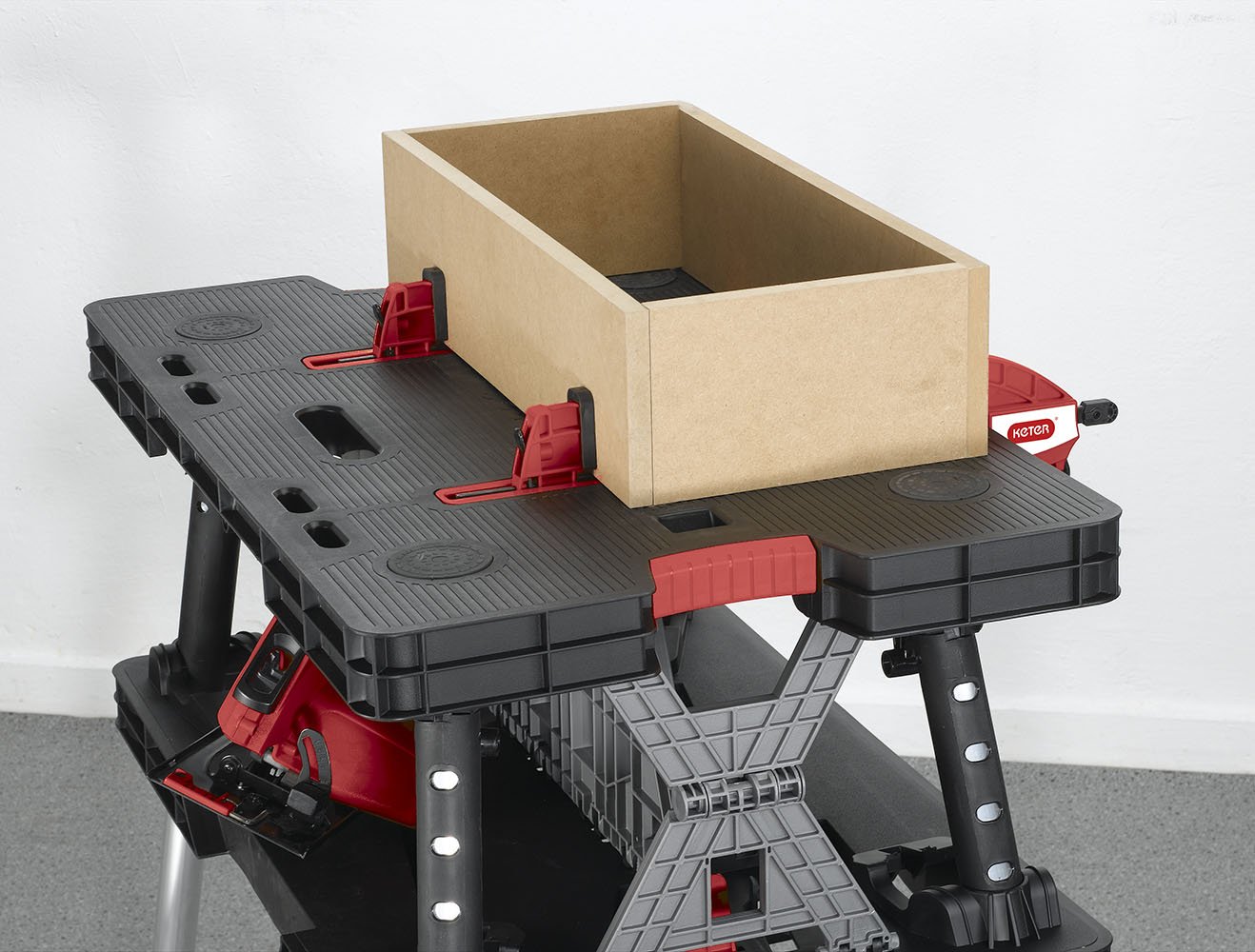 Keter Folding Compact Adjustable Workbench Sawhorse Work Table with