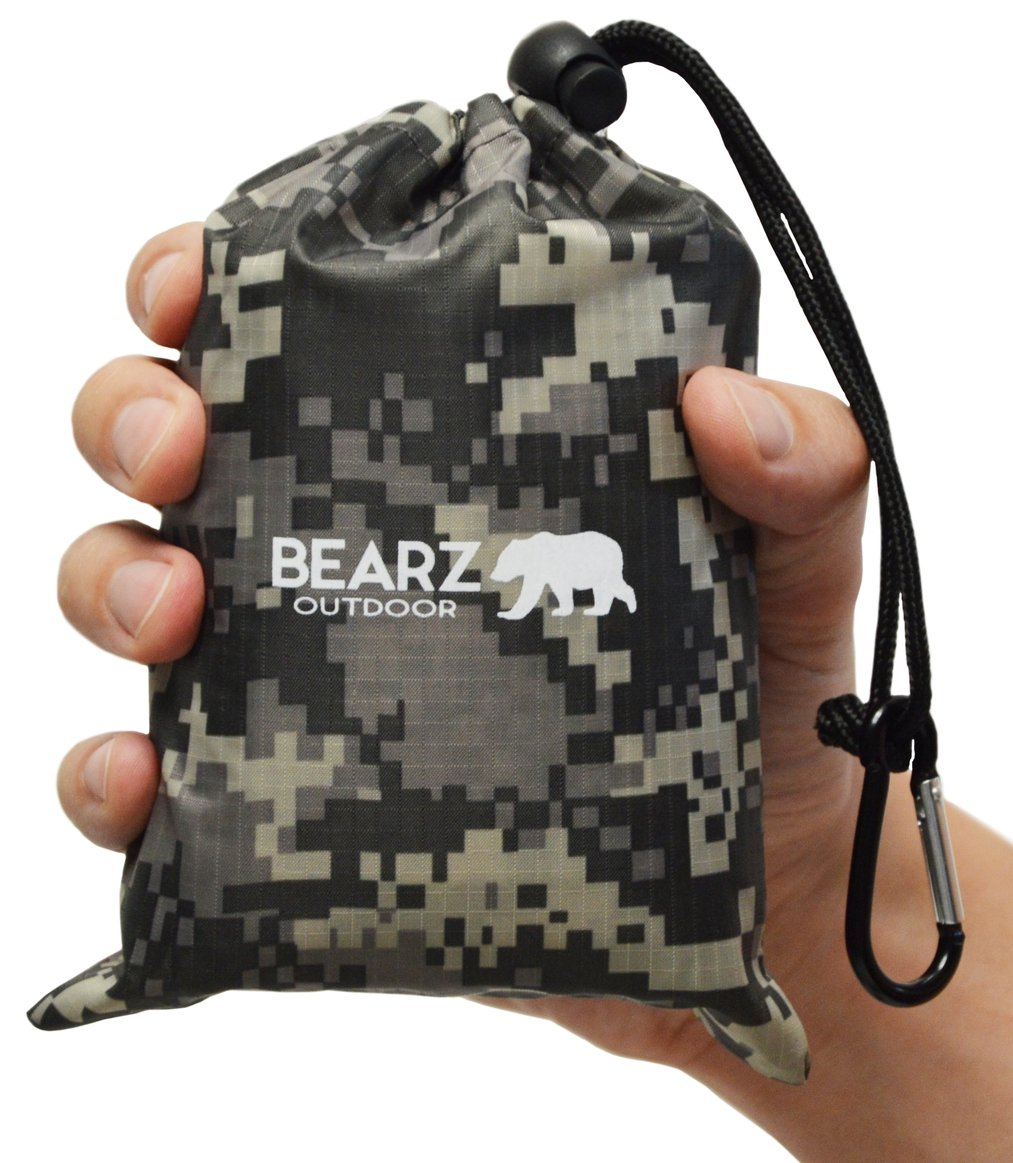BEARZ Outdoor Travel Blanket - Pocket Sized Beach Blanket Camping Blanket, Waterproof Picnic Blanket, Sandproof Beach Mat - Camping Gadgets & Festival Hiking Accessories (Camo)