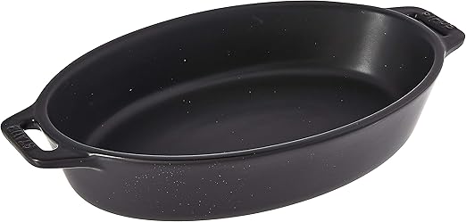 Amazon Com Staub Ceramics Oval Baking Dish 9 Inch Matte Black Kitchen Dining