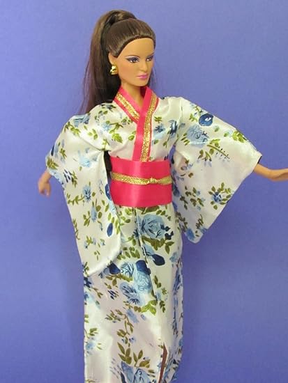 Amazon.com: Muñeca Barbie Ropa: Kimono de seda japonesa con increíble impresión ajuste muñecas Barbie: Toys \u0026 Games