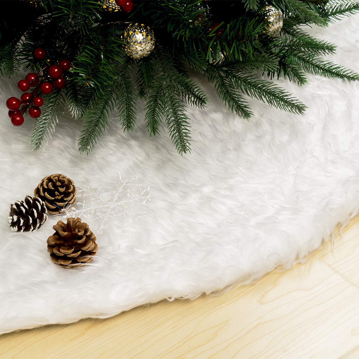 GIGALUMI Christmas Tree Skirt 90cm White Faux Fur Tree Mat Tree Base Cover Christmas Decoration Ornaments Xmas Party Decor