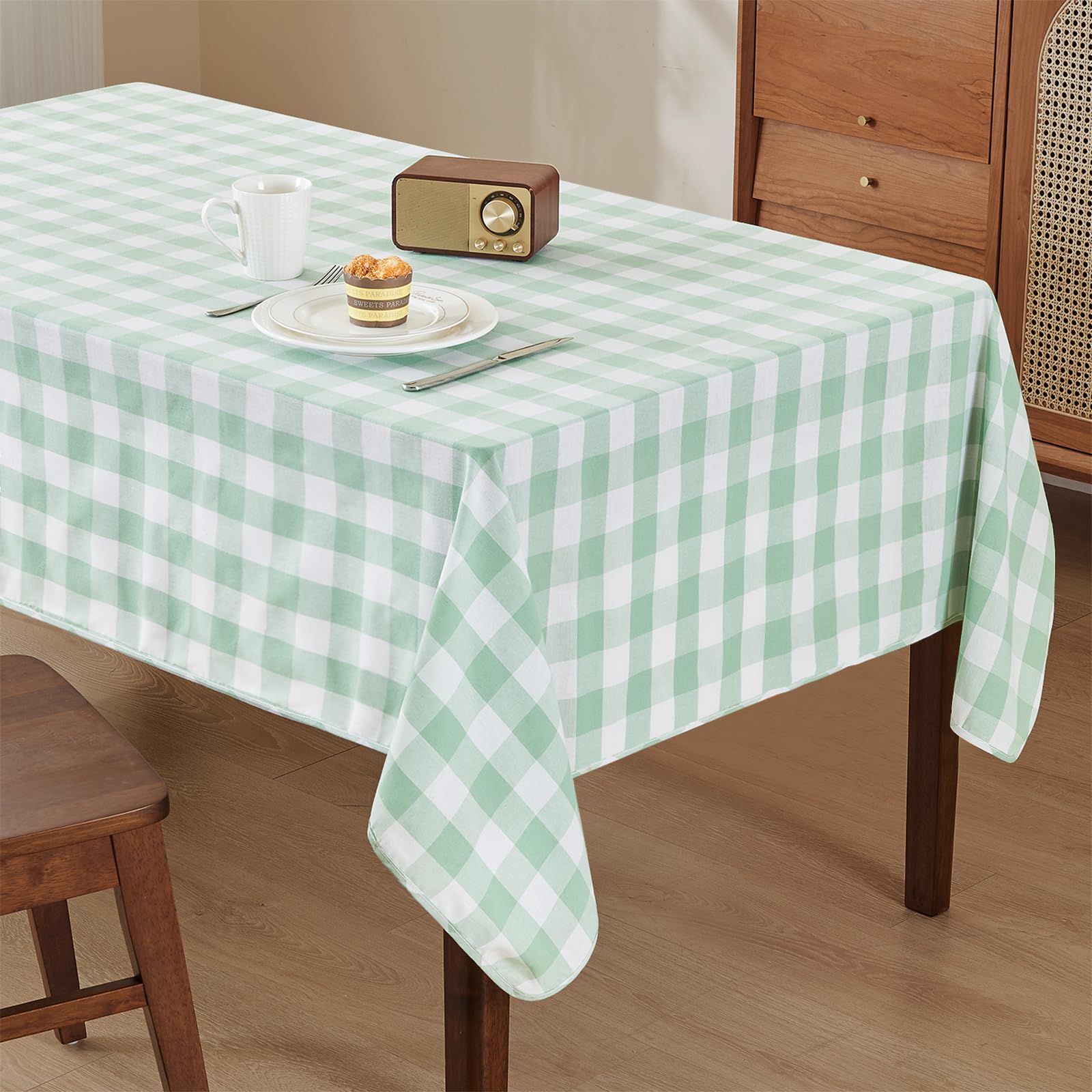 WAITER TREE Table Cloth Gingham 140x240 cm Rectangular Wipe Clean Table Cover, Light Sage Checkered Wipeable Waterproof Spillproof Tablecloth for Outdoor Picnic Dining Kitchen Party - Green and White