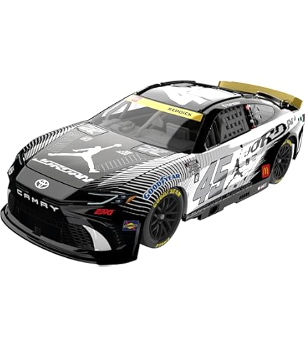 Amazon.com: Akinori Ogata 2024 Mooneyes 1:64 Diecast : Toys