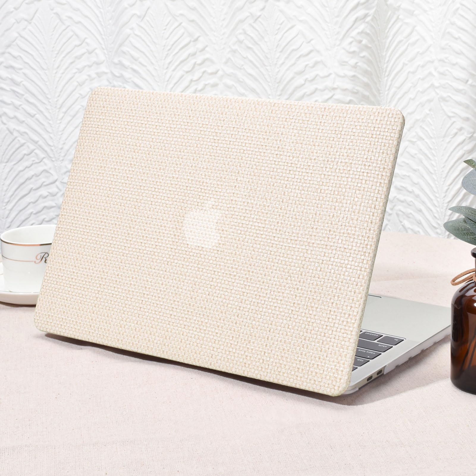 Photo 1 of Seorsok Compatible with MacBook Pro 13 inch Case M2 2023,2022,2021-2016 A2338 M1 A2251 A2289 A2159 A1989 A1708 A1706,Elegant Leather Plastic Hard Shell Transparent Keyboard Cover,Beige Woven Fabric