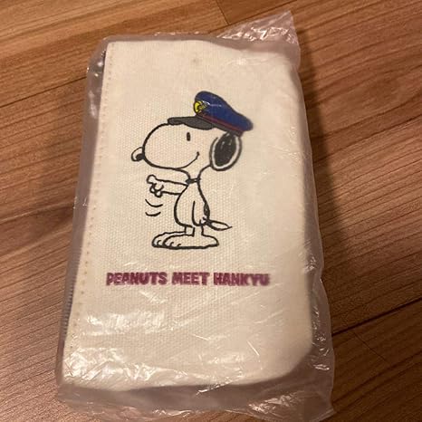 Amazon スヌーピー 阪急コラボグッズ パス コインケース リール付き アイドル 芸能人グッズ 通販