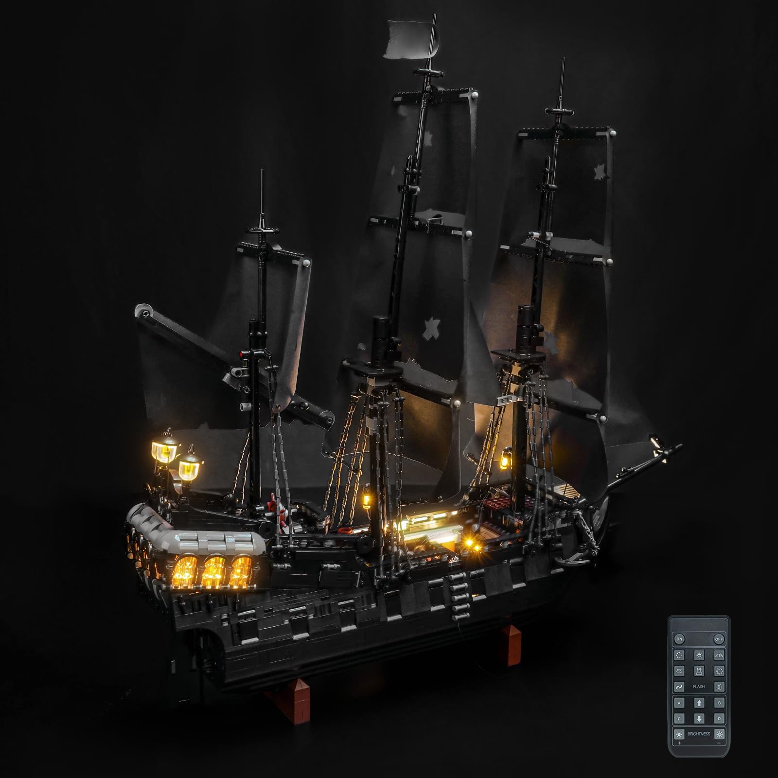 Remote Control Led Light Set Compatible with Lego 10365 Captain Jack Sparrow's Pirate Ship (No Model), Decoration Lighting Set Compatible with Lego Captain Jack Sparrow's Pirate Ship Creative Toys