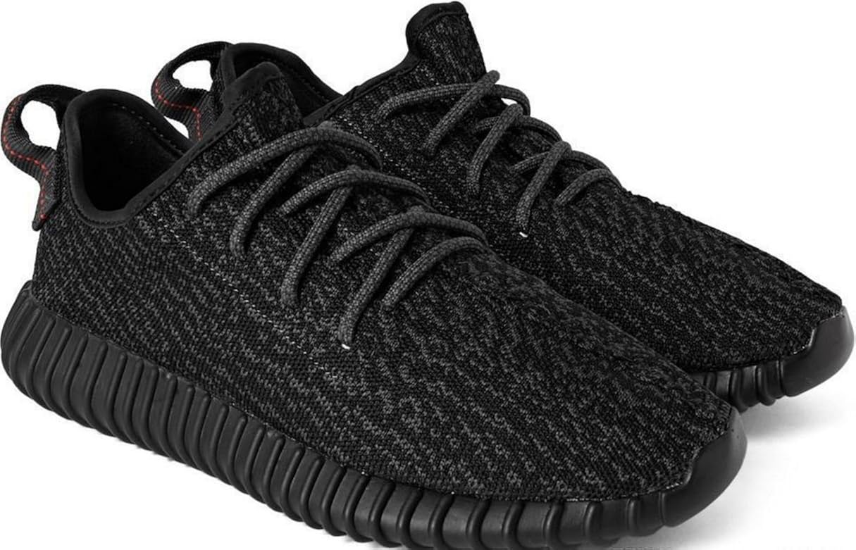 yeezy trainers black