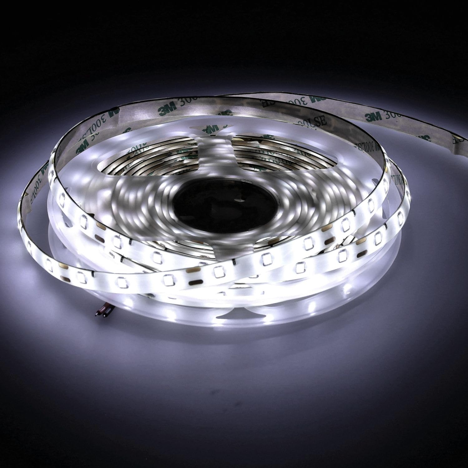 JANDEI - 5M 12V Outdoor LED Strip IP65 Cold Light 6000K 300 LEDs SMD2835 Waterproof LED Lights 6W Low Consumption with Glue Cut Every 5cm