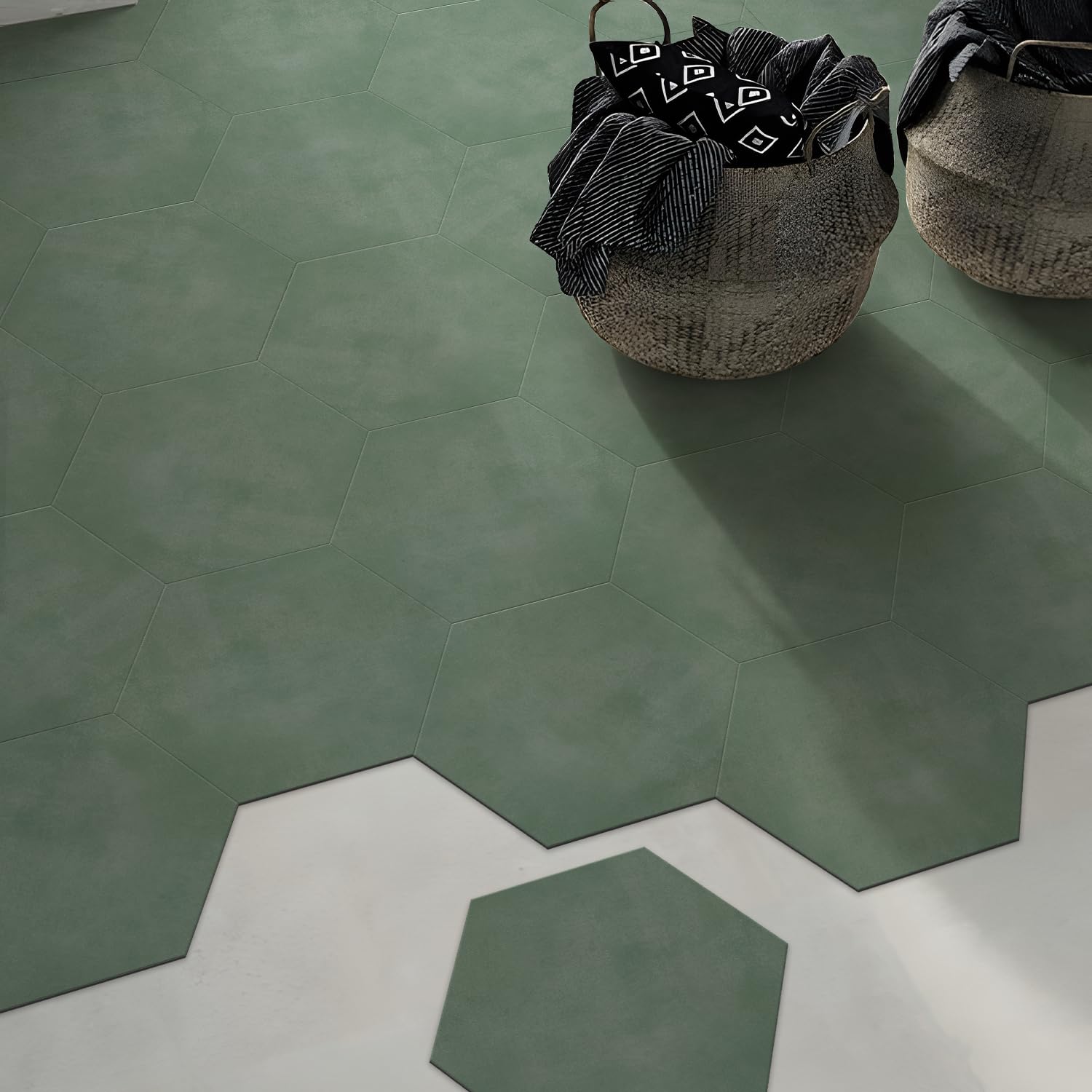 Alwayspon 12Pcs Hexagon LVT Flooring Peel and Stick