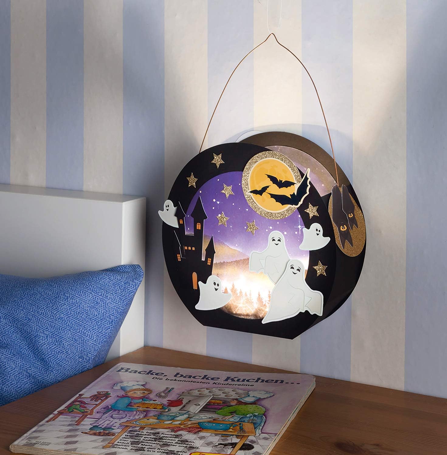 folia 6890/5 Round Lanterns Blanks Made of Photo Card 5 Pieces in Black for Gluing Together Diameter Approx. 19 cm Window Cut-Out Approx. 13.5 cm - Image 5