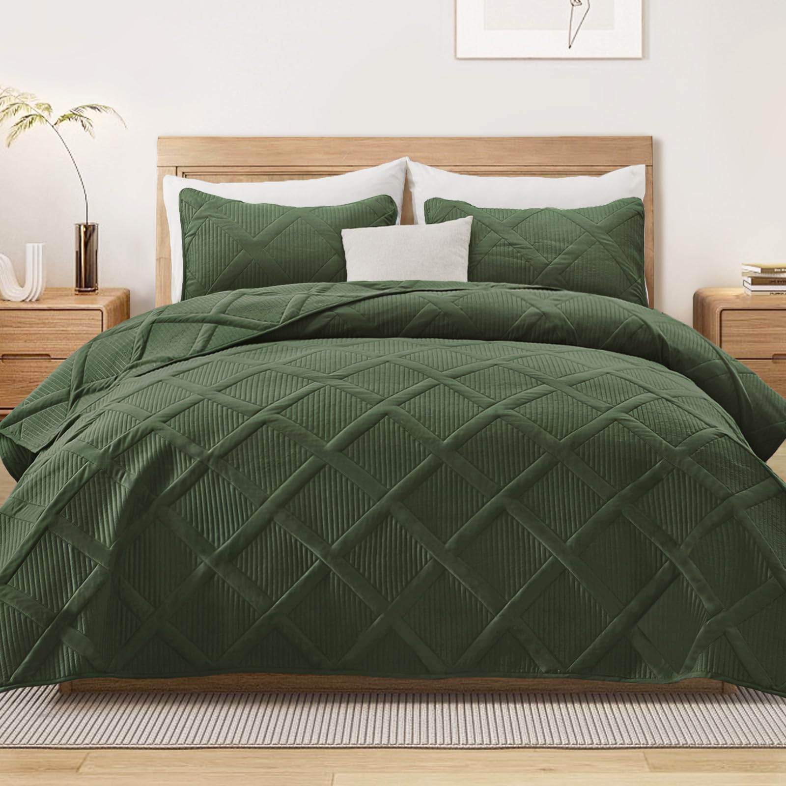 Photo 1 of **COLOR IS GRAY**Exclusivo Mezcla King Quilt Set- Olive Green Quilts Bedding Set with 2 Pillow Shams, Modern King Bedspread with Striped Pattern, Soft Lightweight Bedspreads Coverlets for All Seasons