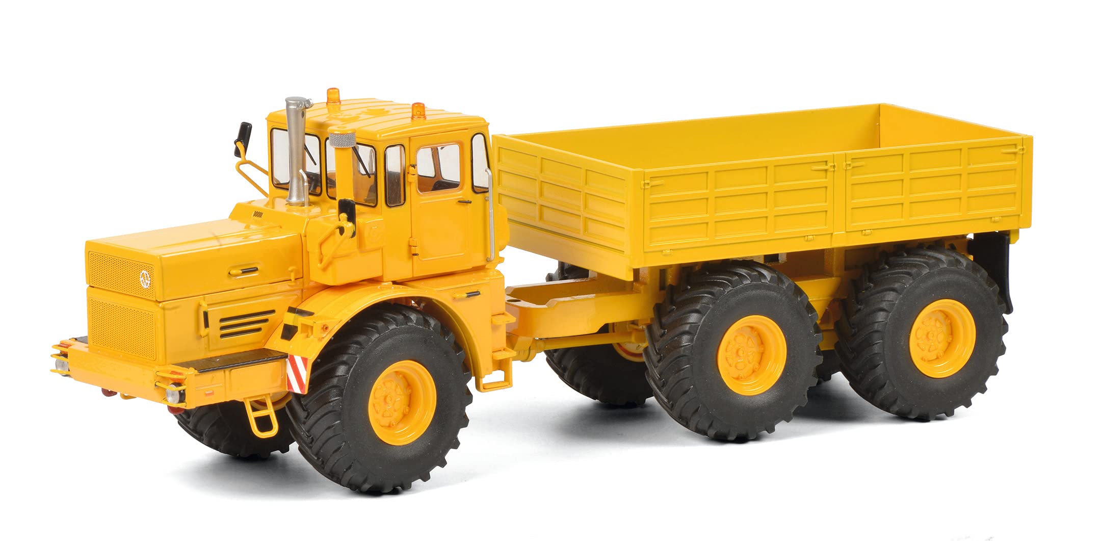 Schuco 450770800 Other License Kirovets K-700 T, Tractor with Trailer, Model Car, 1:32, Yellow