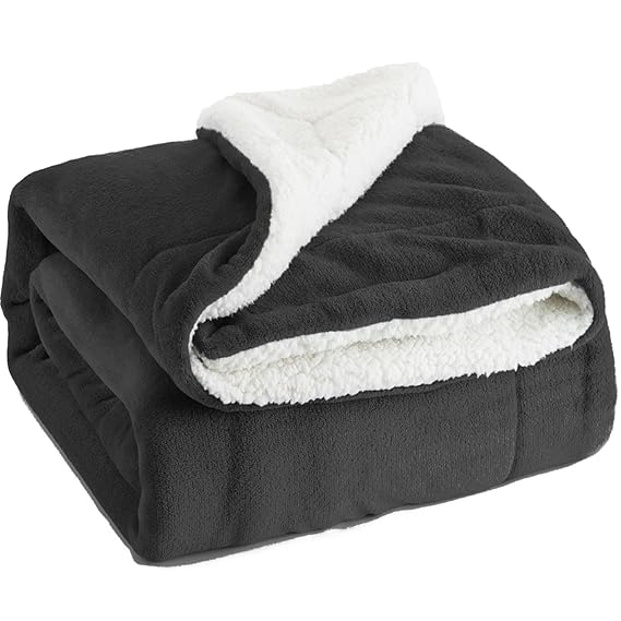 Bedsure Sherpa Decke Flauschige Kuscheldecke/Wohndecke, Super weiche Fleece Sofadecke/Überwurfdecke, extrem warm mit doppelt 