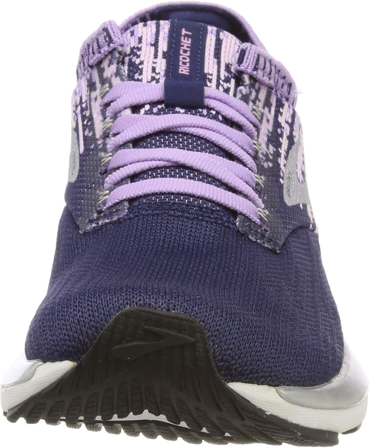 brooks womens white sneakers