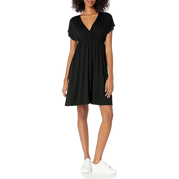 Amazon.com: Amazon Essentials Women's Short Sleeve V-Neck Gathered Fit and Flare  Dress, -Black, X-Small : Clothing, Shoes & Jewelry