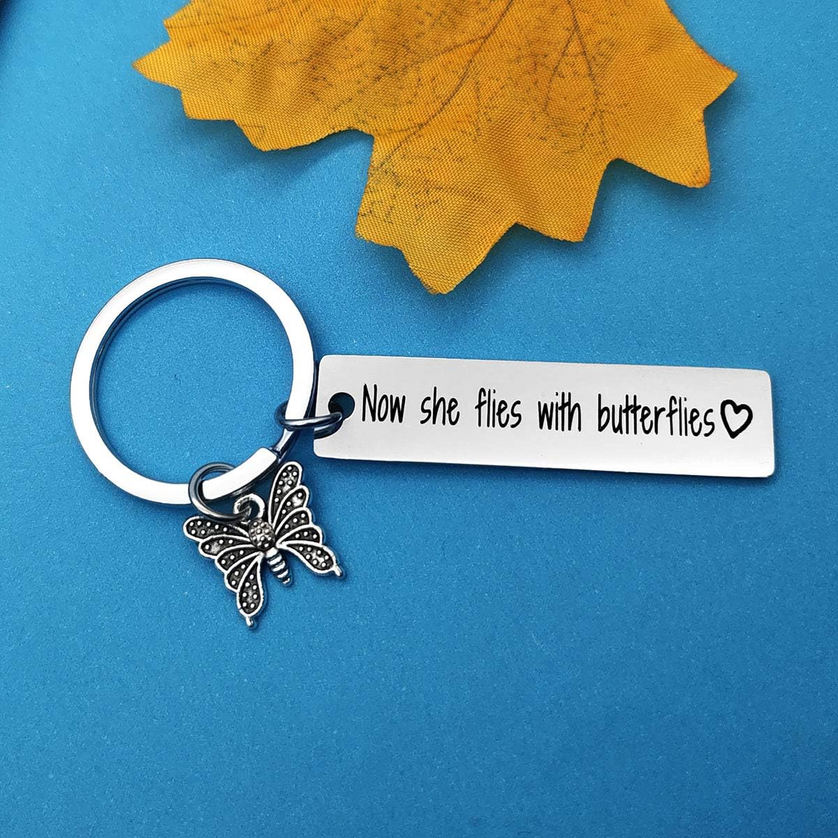 Huwujiu Memorial Keyring Gift Now She Flies with Butterflies Keyring Remembrance Gift In Memory of Loved Gift Sympathy Gifts for Loss of Mother Grandmother Sister Daughter Friend - Image 4