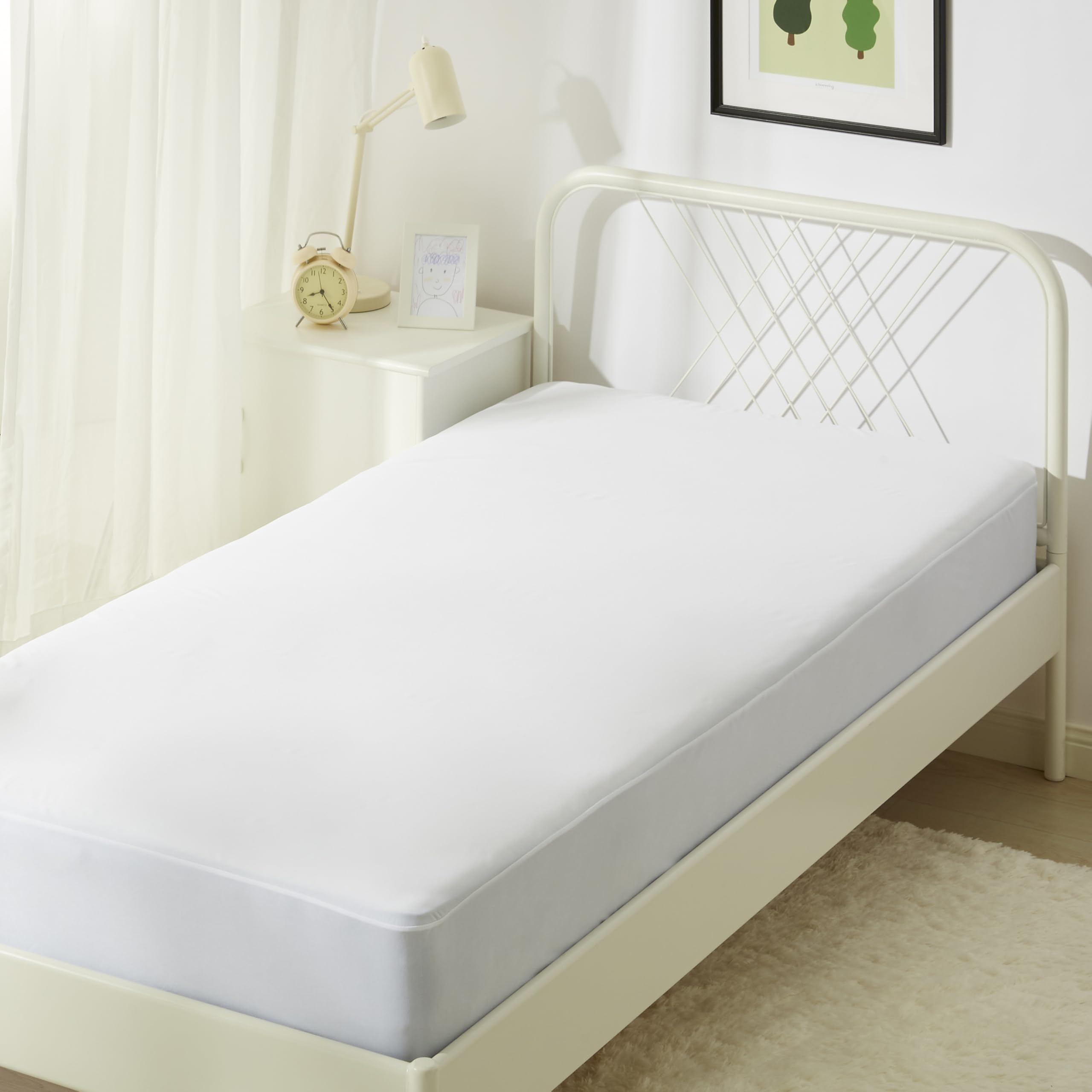 Amazon Basics Waterproof Mattress Protector, Full Size, 18-Inch Deep Pocket, White