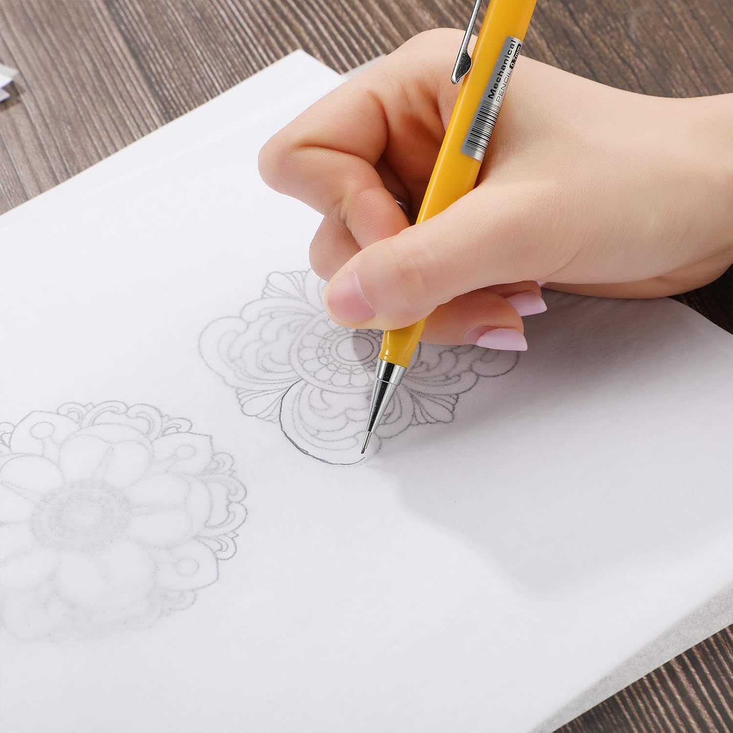 250 Sheets Artist Tracing Paper 8.3 x 11.7 Inch A4 Size Tracing Paper Translucent Painting Paper Flexible Sketching Tracing Paper for Pencil Marker Ink DIY Crafts Painting Works