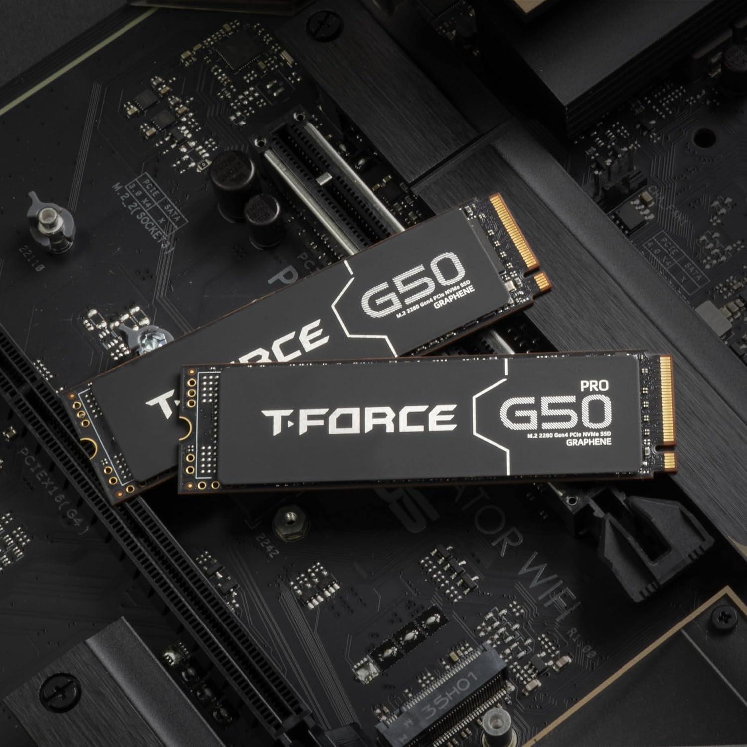 Empowered PC TEAMGROUP T-Force G50 4TB PCIe Gen4x4 M.2 2280 Gaming SSD: SLC Caching 3D TLC NAND Innogrit NVMe for Gamers, Workstations, Creators - Laptop, Desktop, PS5 Compatible