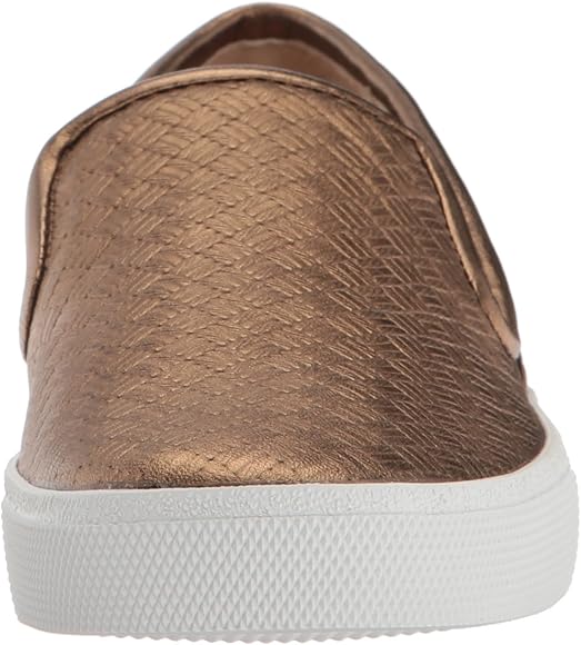 vince camuto cariana